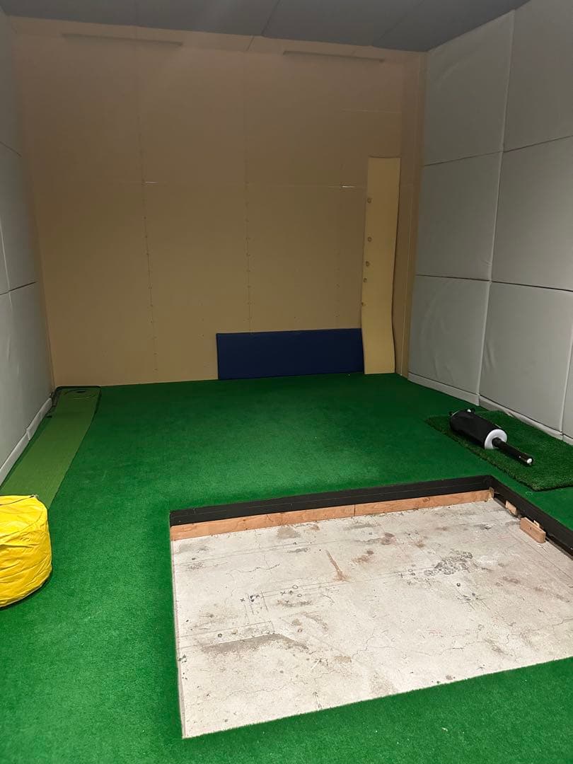 シミュレーションゴルフ　室内防球マット　プロジェクター　専用スクリーン
