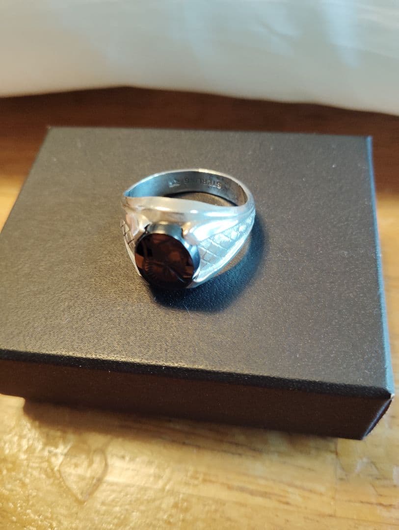 ヴィンテ-ジロ-マソルジャーシグネットシルバーリングダークブラウンガーネット