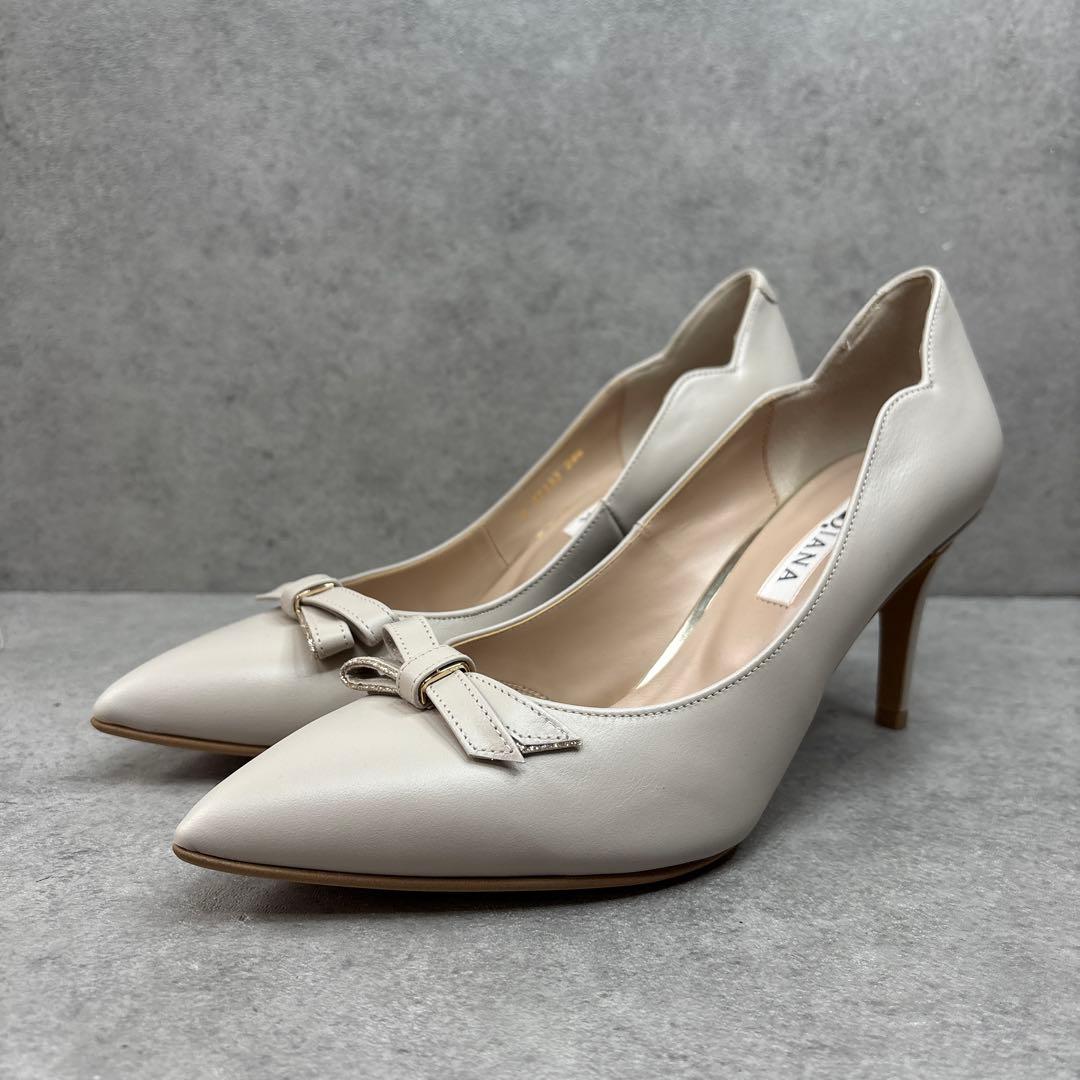新品！DIANA ダイアナ　ベージュ　ポインテッド　ラメリボン　レザーパンプス