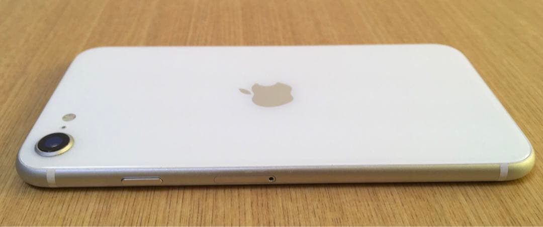 ジャンク品 iPhone SE 第2世代 128GB ホワイト SIMフリー