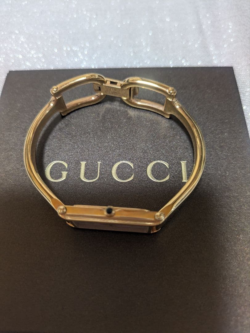 GUCCI ピンク文字盤 ゴールド