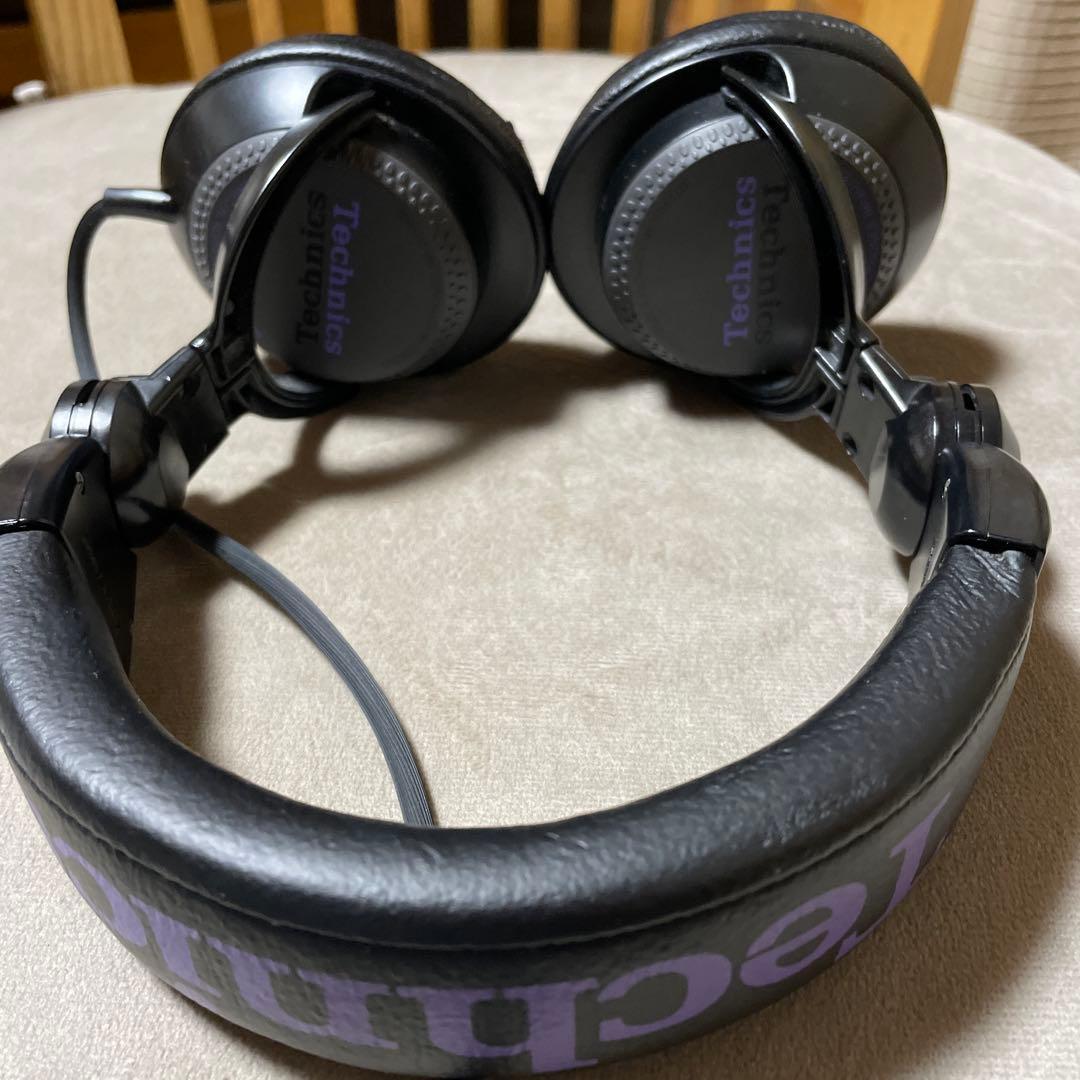 Technics ヘッドフォン RP-DJ1200。