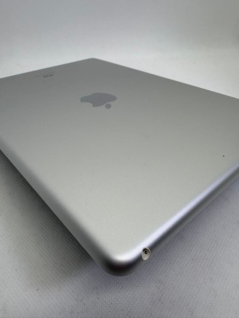 【超美品】Apple iPad 第9世代 64GB Wi-Fiモデル シルバー