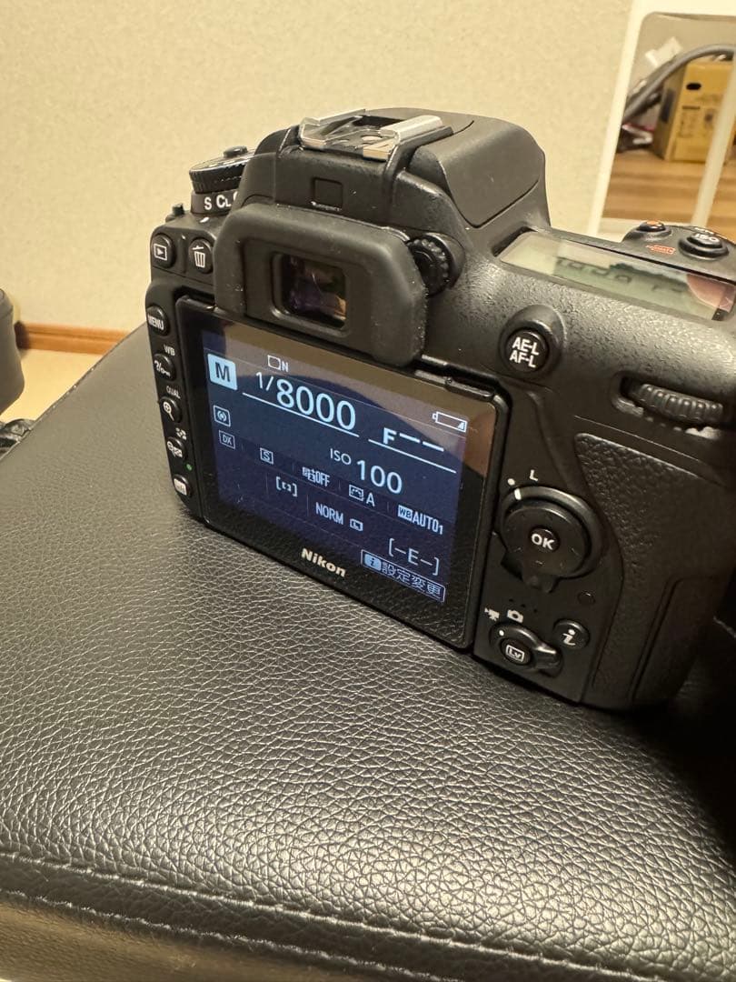 Nikon D7500 デジタル一眼レフ 本体とレンズ