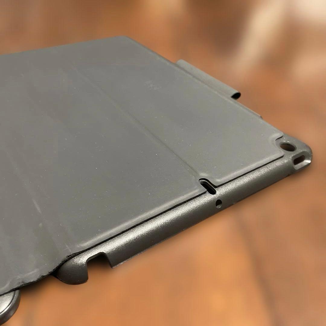 iPad第８世代128GWifi 98% slimfolio iK1055BK