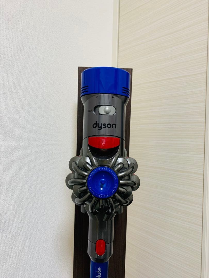 超超美品！高級充電台付き！Dyson V8SV10 30分以上稼働