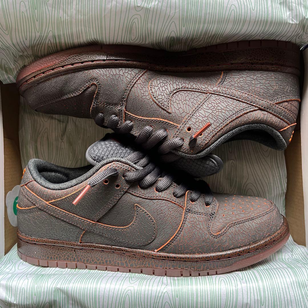 靴 NIKE SB DUNK LOW PRO PRM KRAMPUS US10