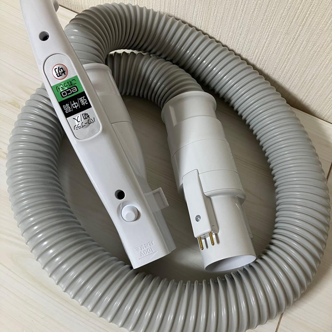 【美品】2023年日本製掃除機　日立CV-KP90K 紙パック掃除機