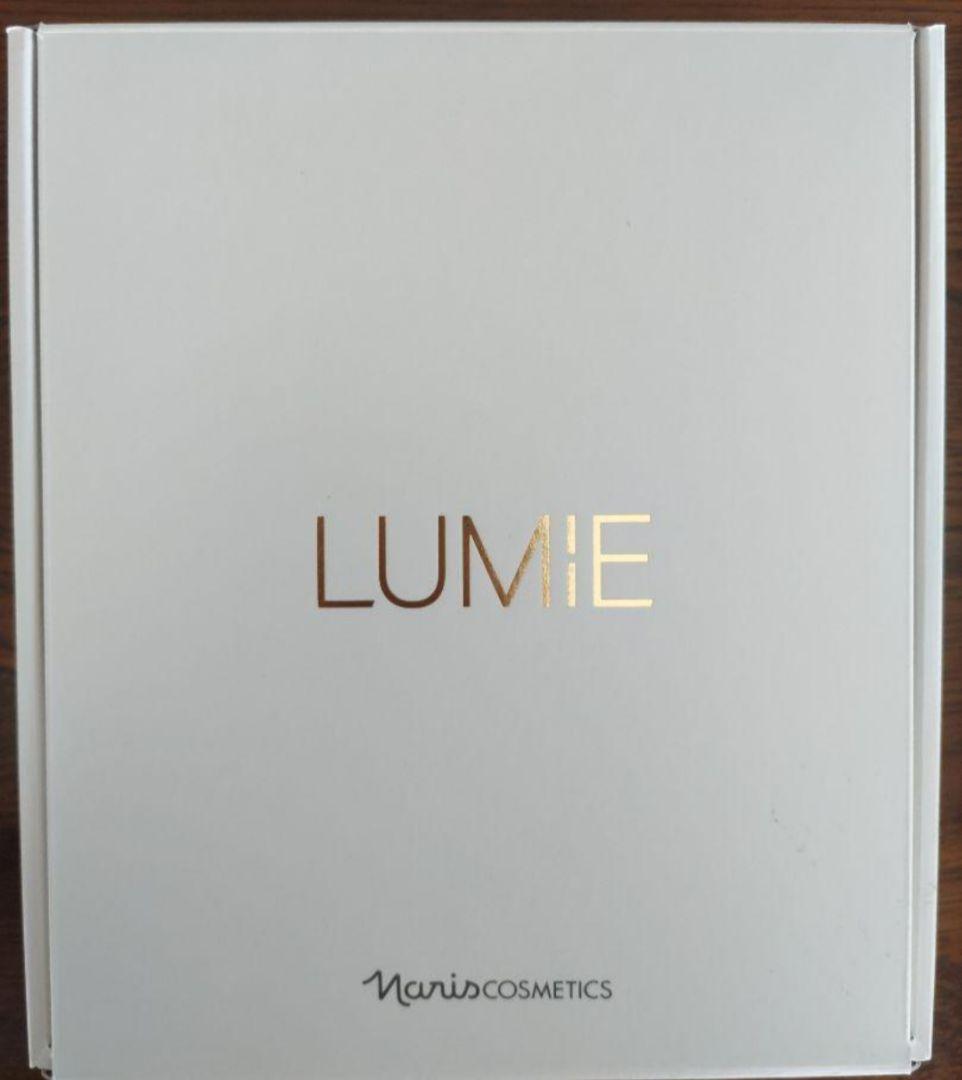 ナリス化粧品　LUMIE 美顔器 ホワイト 充電器付き　新品！