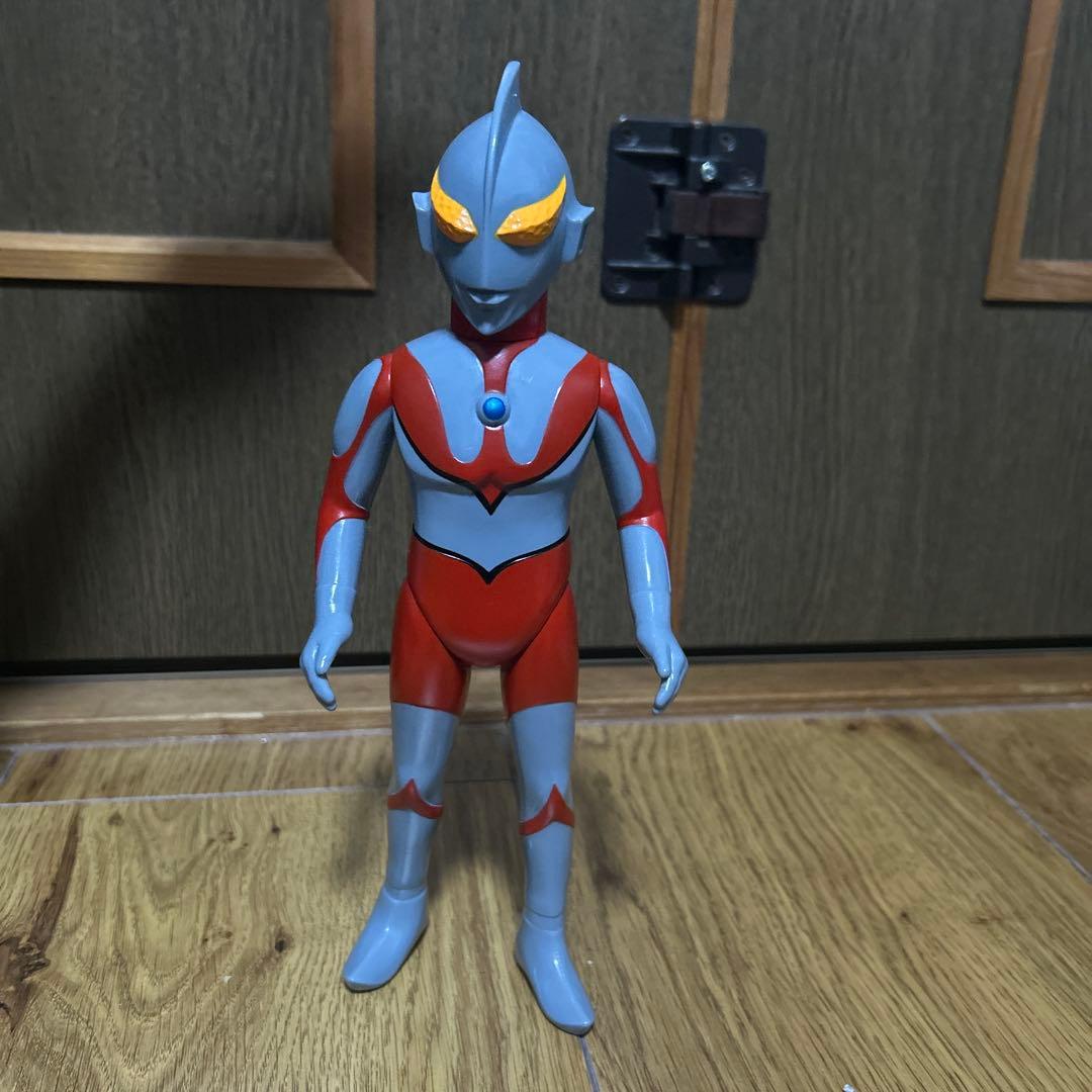 ニセウルトラマン　やまなや 銀河連邦　ソフビ