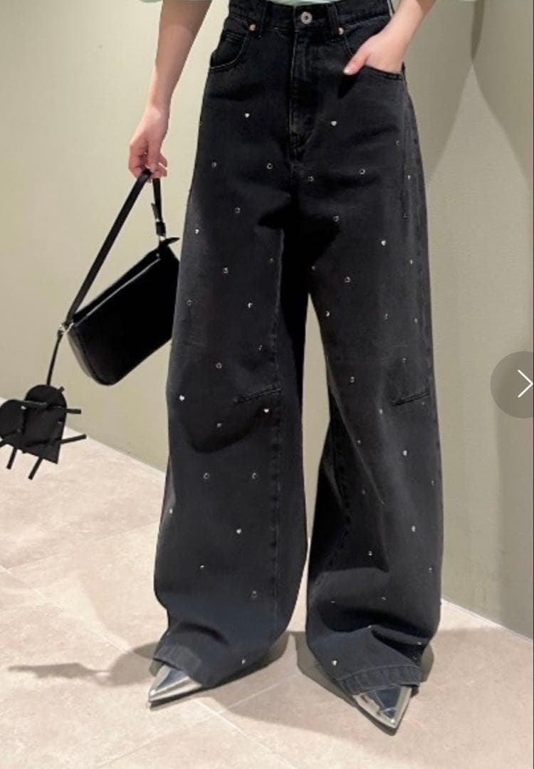 リリーブラウン Lily Brown ハートビジューワイドデニムパンツ　ブラック