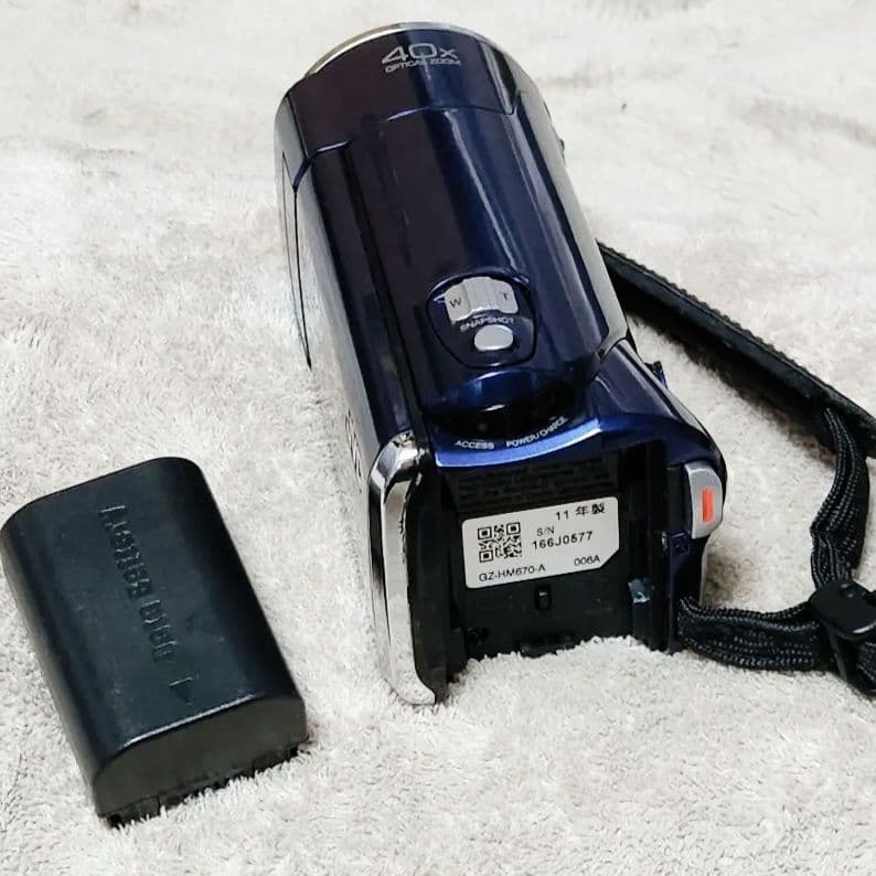 ★JVC ビクター エブリオ GZ-HM670 Everio ビデオカメラ