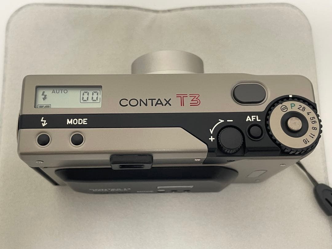 【中古/美品】CONTAX T3 データバック付 専用ケース/ストラップ付