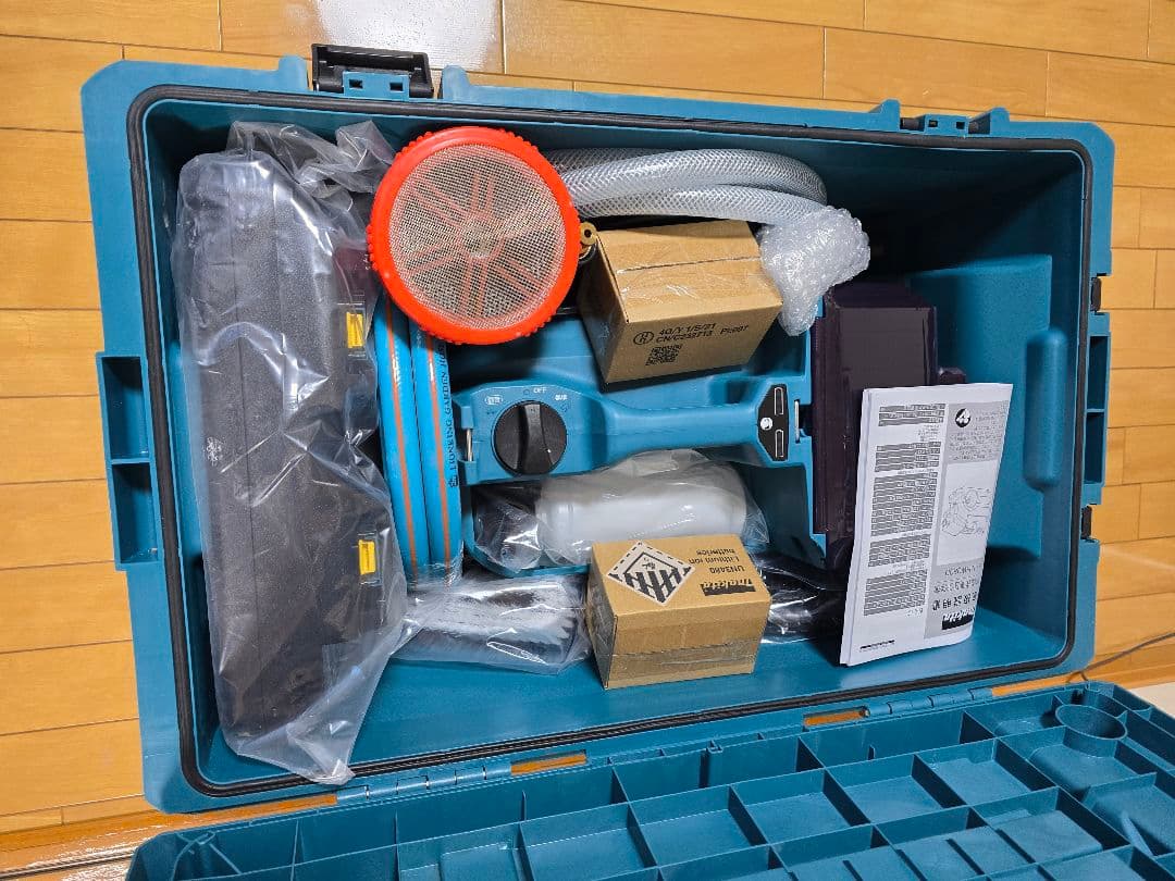 マキタ HM080DPG2 充電式高圧洗浄機