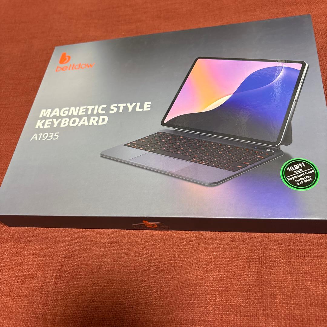 新型軽量‼️ マジックキーボード iPad Air第7世代 スマートキーボード