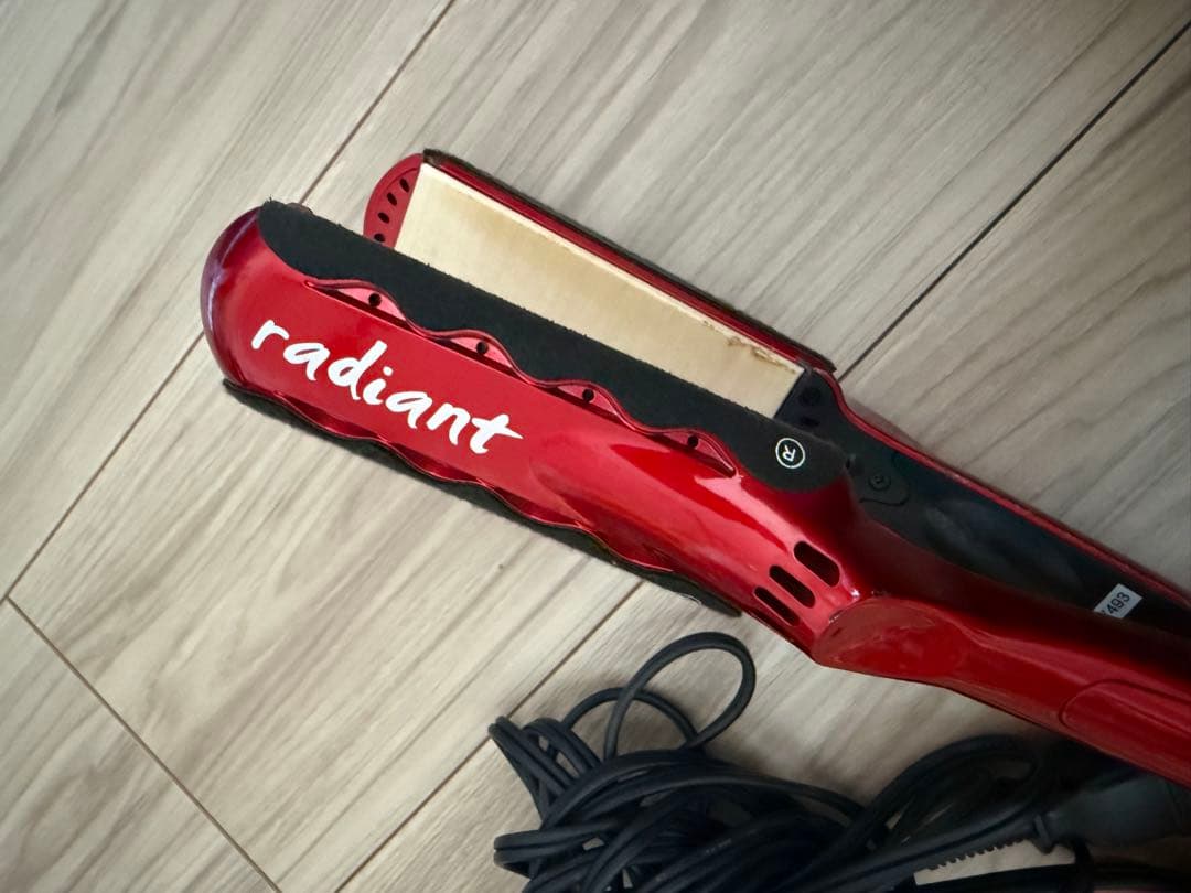 radiant ストレートヘアアイロン レッド　32ミリ