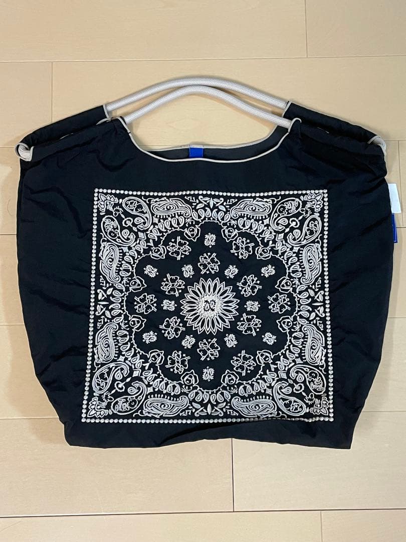 ボールアンドチェーン　スヌーピー　バンダナ柄　Mサイズ　ブラック