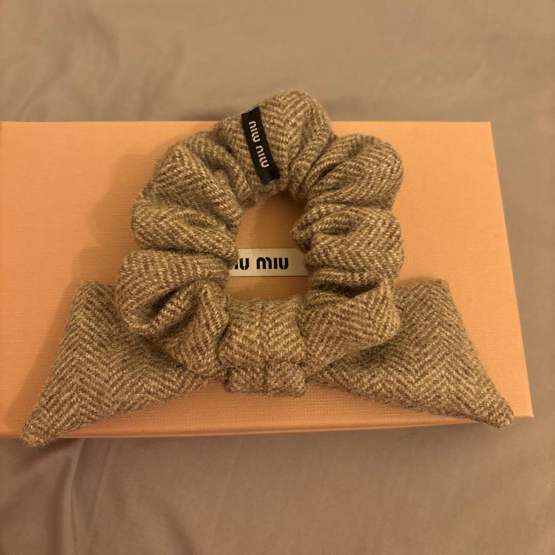 miumiu ミュウミュウ シェブロン ウールリボンシュシュ