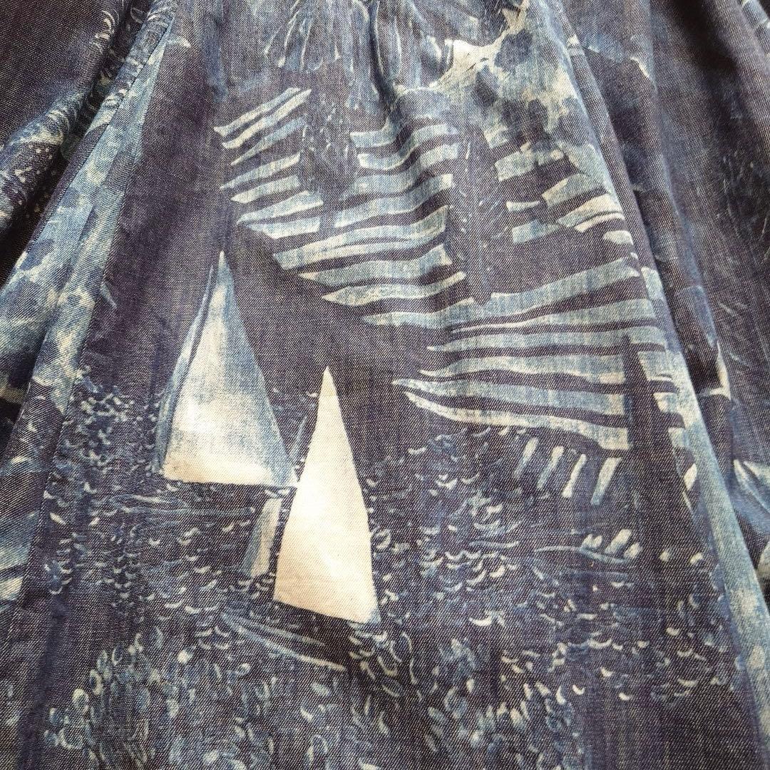 45Ｒ ワンダーランドプリントのスカート（インディゴ）45rpm