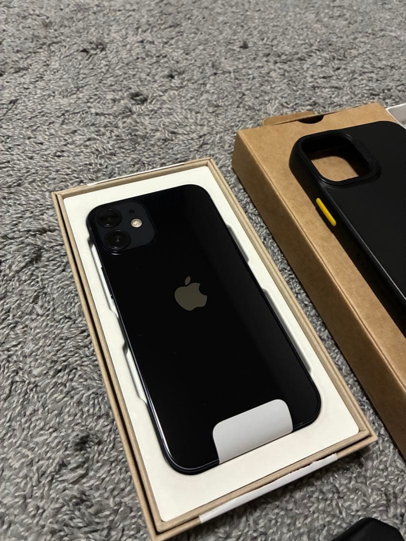 【未使用】iPhone 12 mini 256GB ガラスフィルムセット