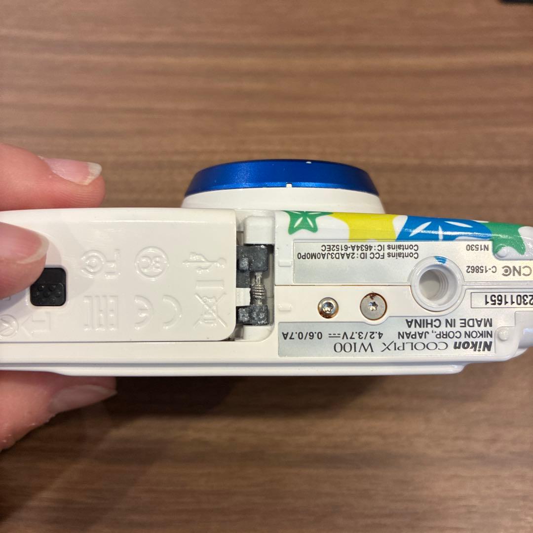 Nikon COOLPIX W100 クールピクス