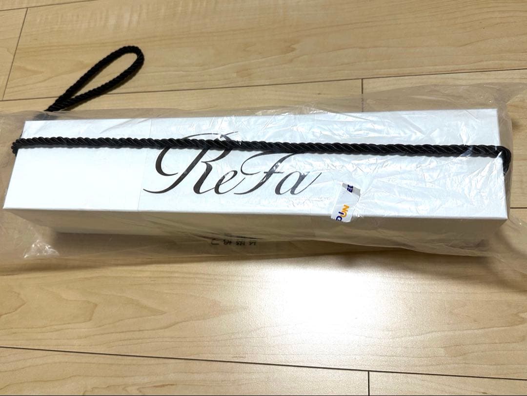 2025年製　新品未使用　ReFa ビューテックカールアイロン 32ミリ　リファ