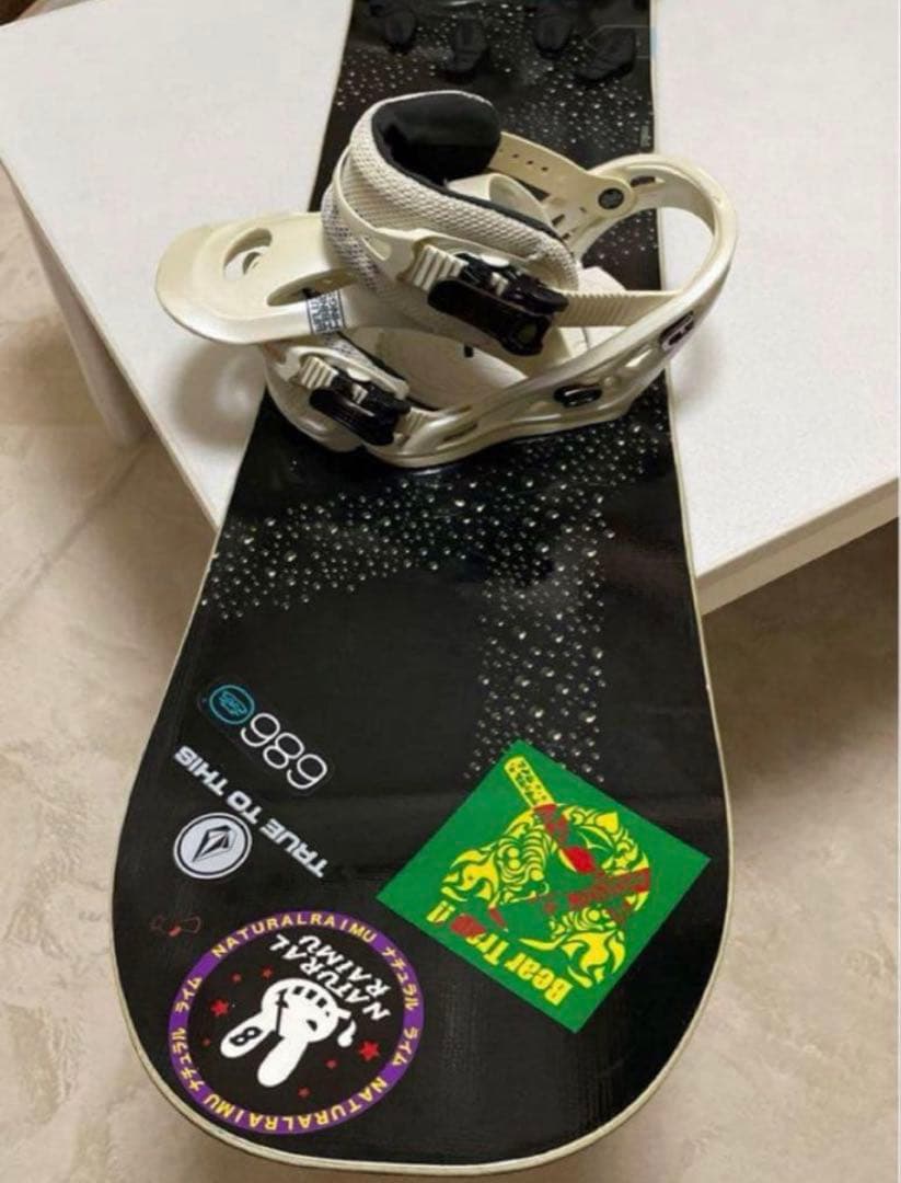 お正月特価‼️YESブラック系スノーボード FLUXホワイトバインディング