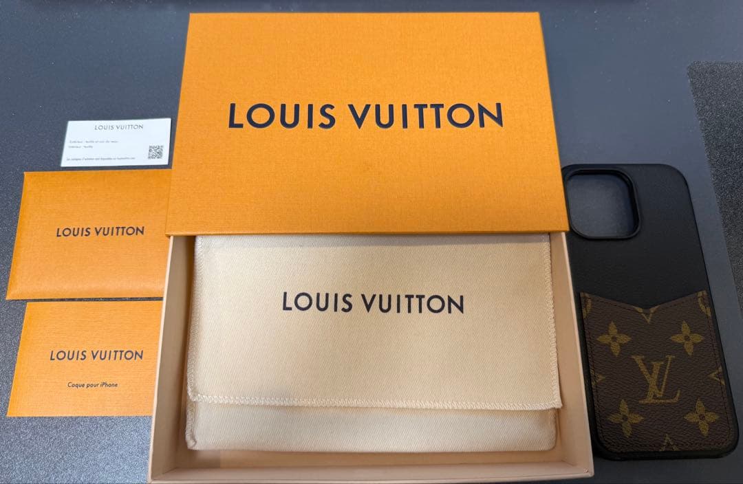 LOUIS VUITTON iPhone14proMAX用ケース モノグラム