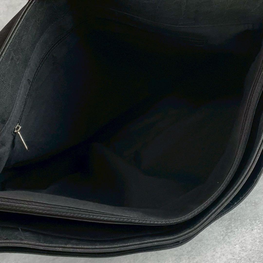 希少✨Harley Davidson ショルダーバッグ レザー ロゴ金具 黒