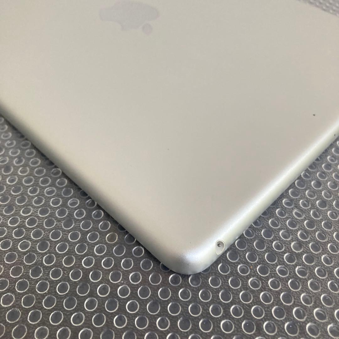 886【早い者勝ち】電池最良好☆iPad6 第6世代 32GB WIFIモデル☆