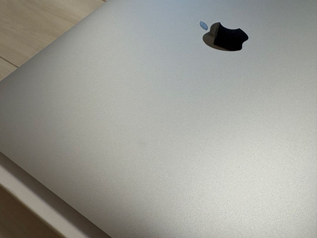 Jun　Apple MacBook Air 13インチ