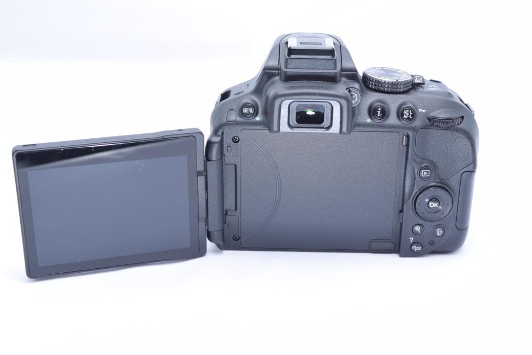 Nikon D5300　一眼レフカメラ　シャッタ数約500回　おまけ多数