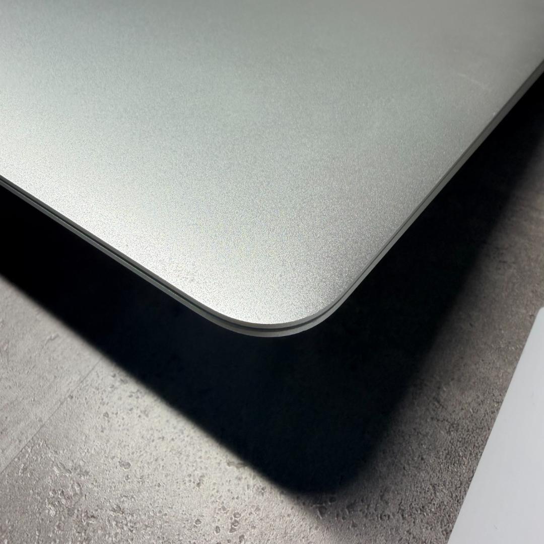 MacBook Air 13インチ Late 2013 / Early 2014