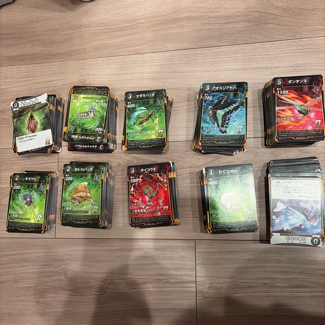 蟲神器　引退品　LR25枚、プロモ18枚　コミック4枚　その他SR以下多数