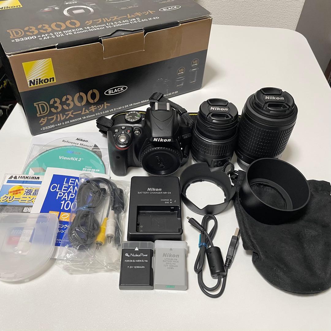 【美品】Nikon ニコン　D3300 ダブルズームキット デジタル一眼