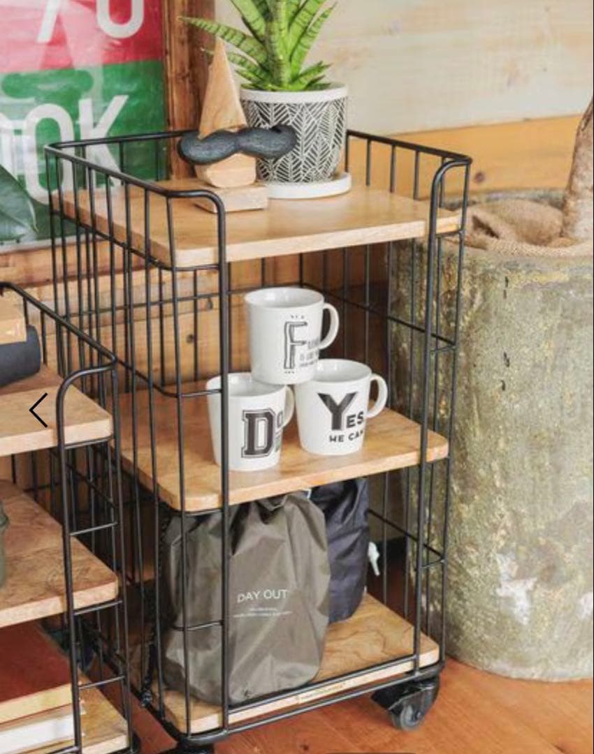 ✨新品【niko and...キャスターラックスクエア収納.三段ワゴン】大人気！