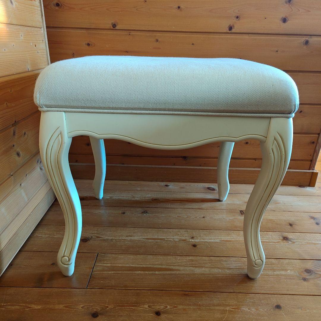 希少✨ローラアシュレイ　チェア　送料込み