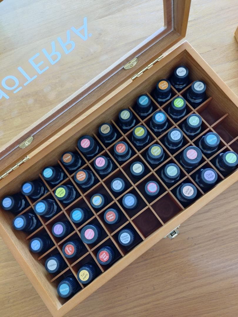 doTERRA エッセンシャルオイル 45本セット ウッドケース付き