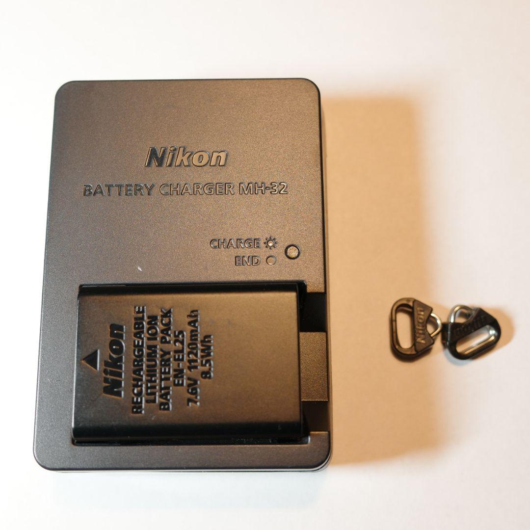 Nikon Z fc ミラーレスカメラ