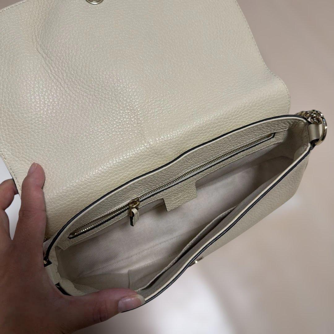 GUCCI アイボリー レザー ショルダーバッグ