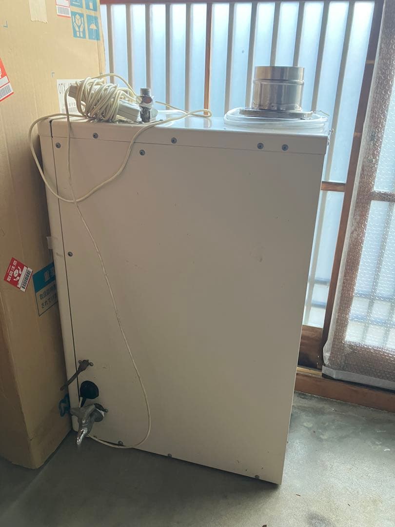 長府製作所の灯油ボイラー　CBX-P4700E