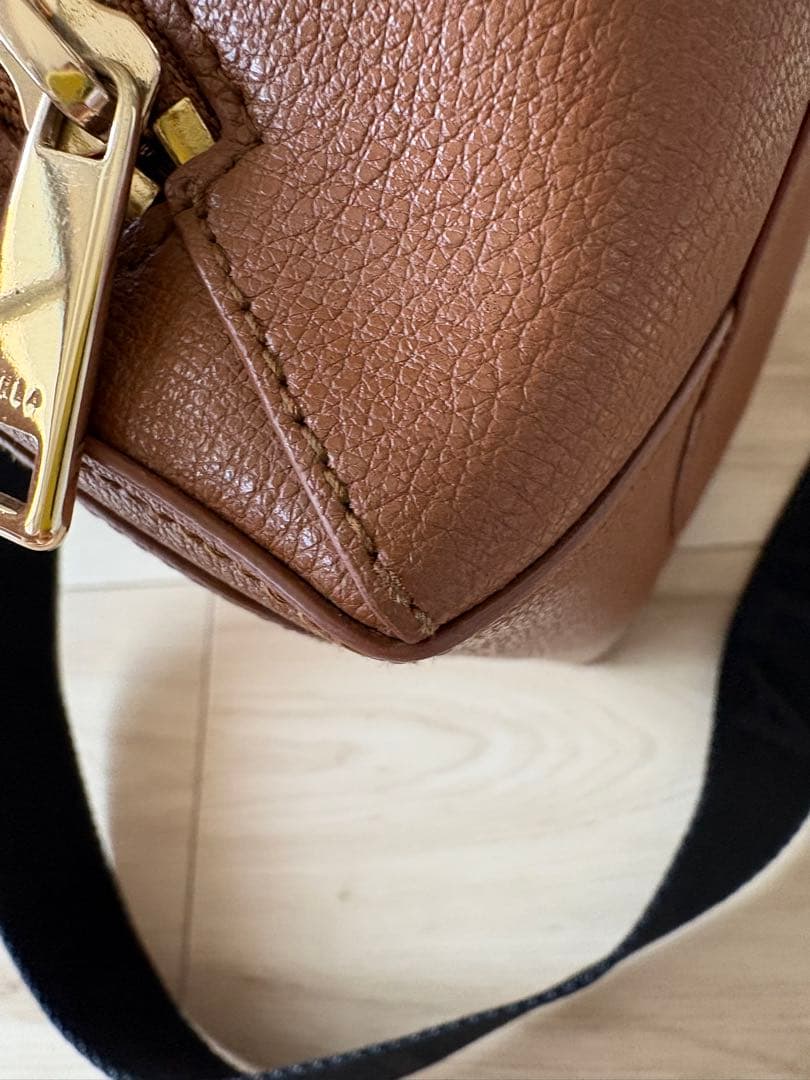 極美品★FURLA フルラ★AMICA クロスボディバッグ（ブラウン）