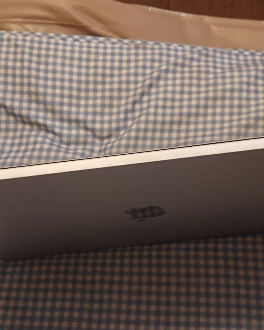 MacBook Air 15インチ M3 8GB 512GB