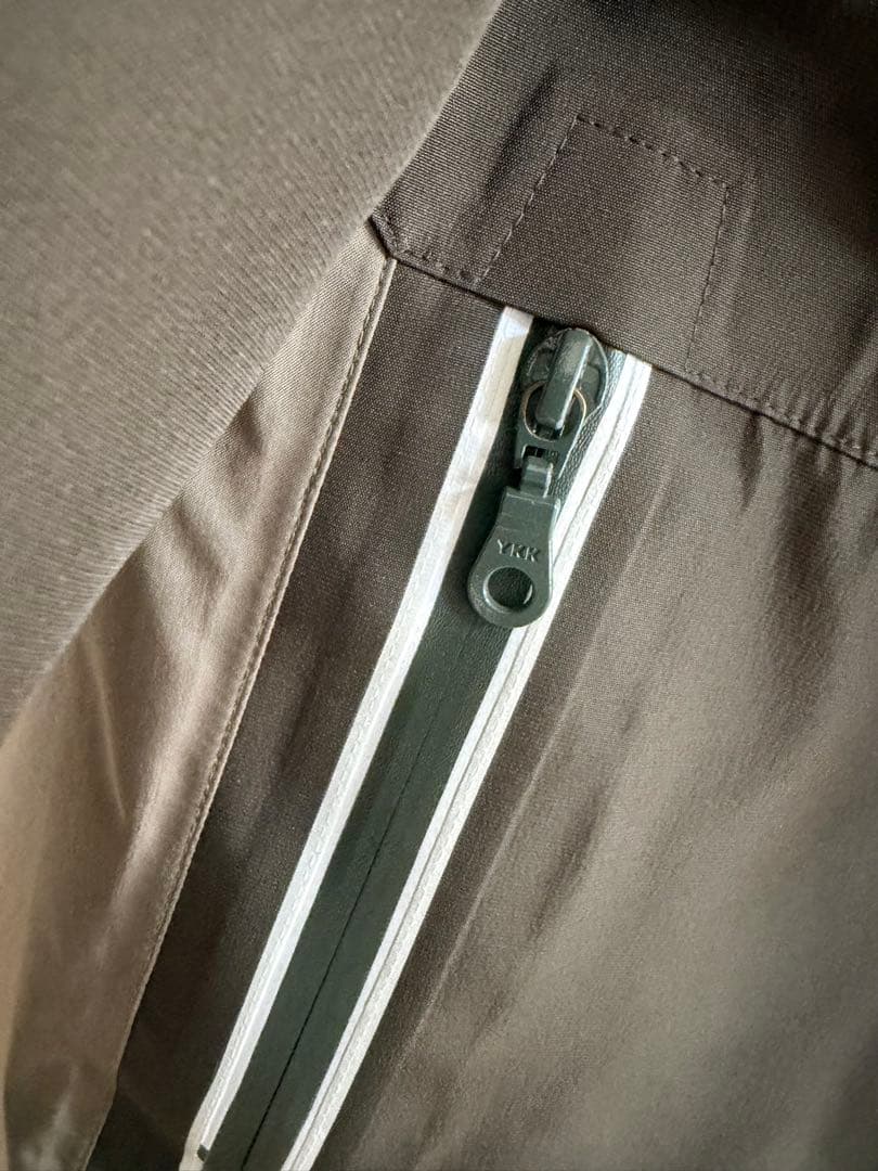 STUSSY ゴアテックス　マウンテンパーカー、ナイロンジャケット