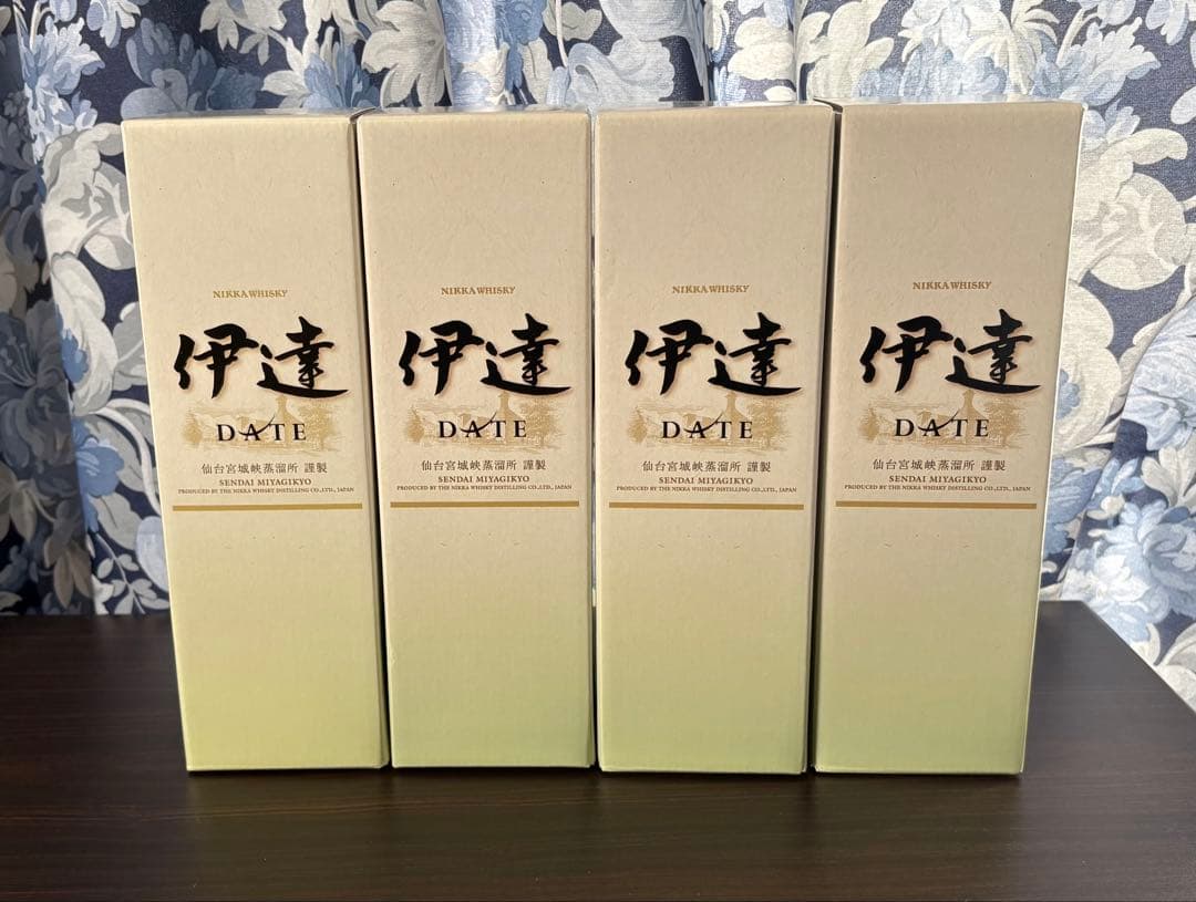 ニッカウイスキー 伊達 700ml×4本セット