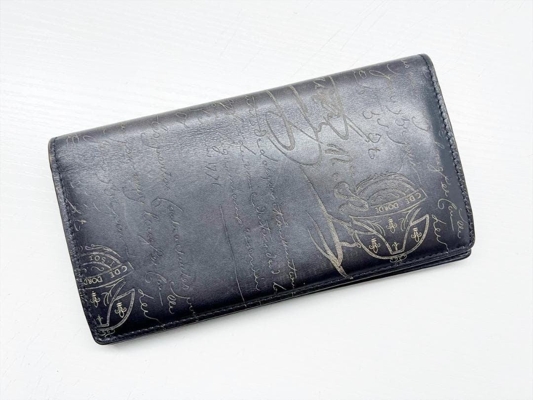 ベルルッティ　サンタル　スクリットレザー　ロングウォレット　二つ折り長財布