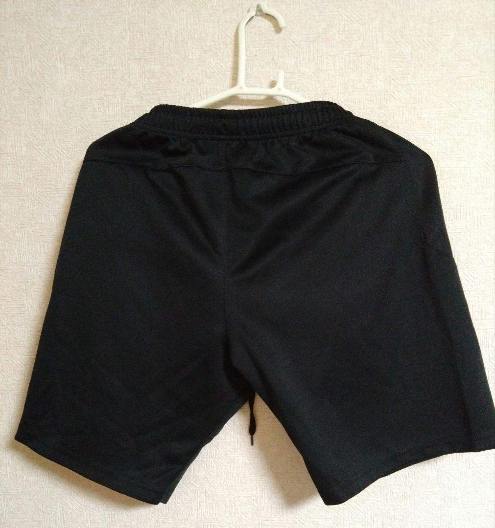 YONEXヨネックスロゴ入りハーフパンツ