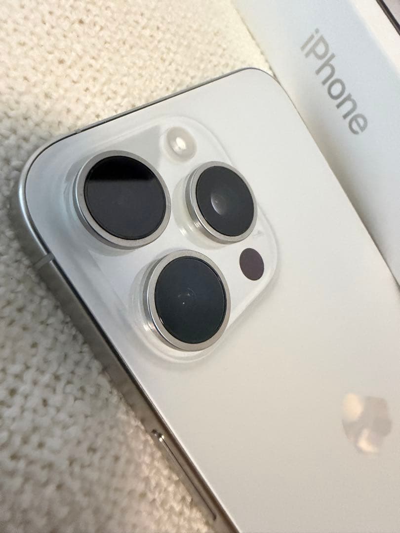 【美品】iPhone15ProMax 1TB ホワイトチタニウム SIMフリー