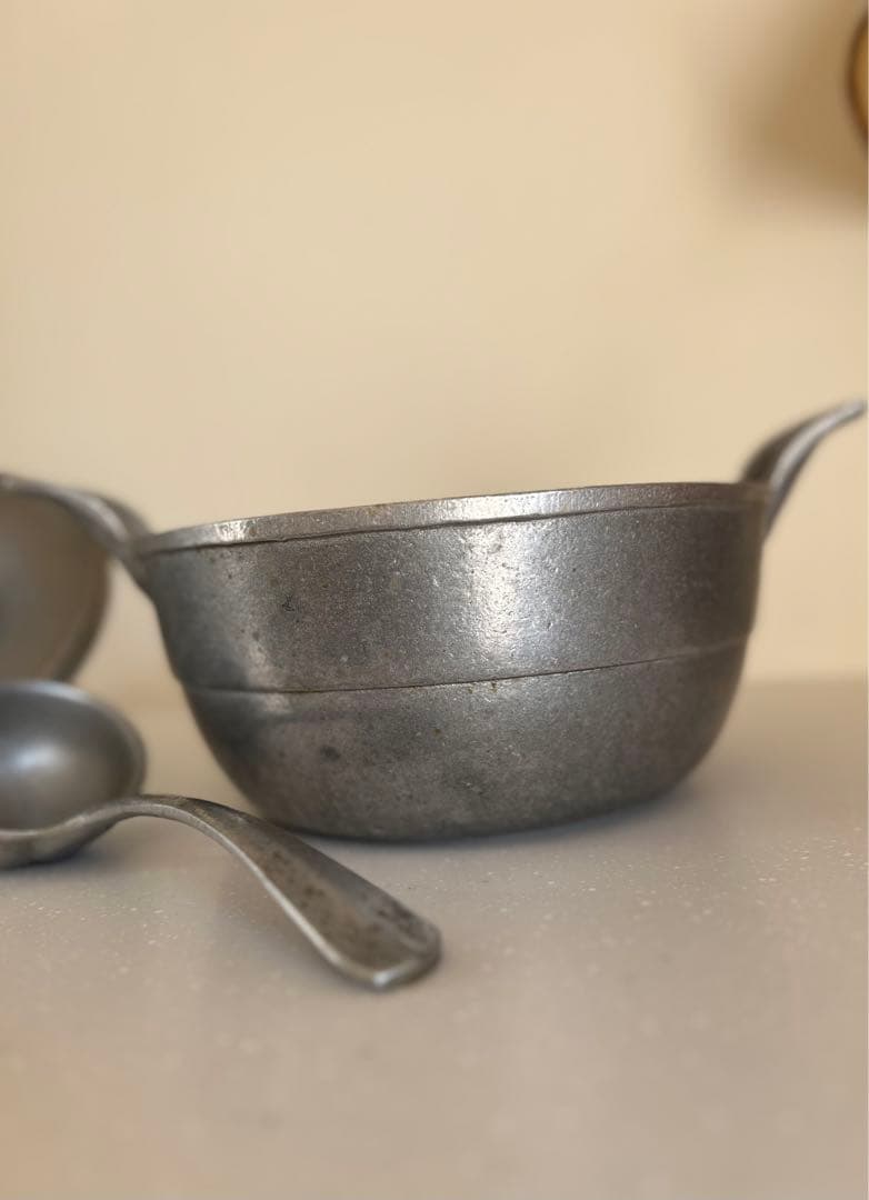 ピューター製　鍋とレードル