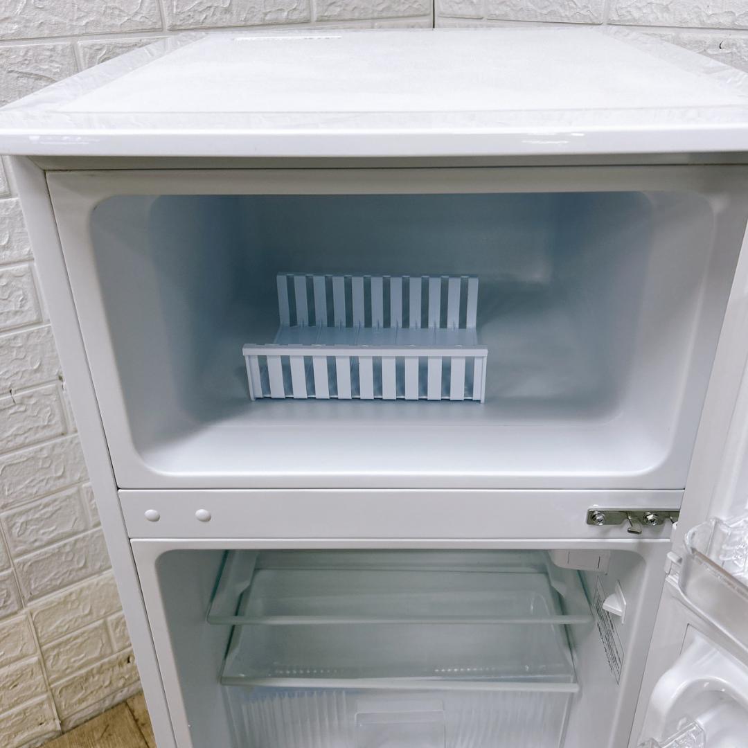 B02068 コンフィー 90L 冷蔵庫 一人暮らし 小型